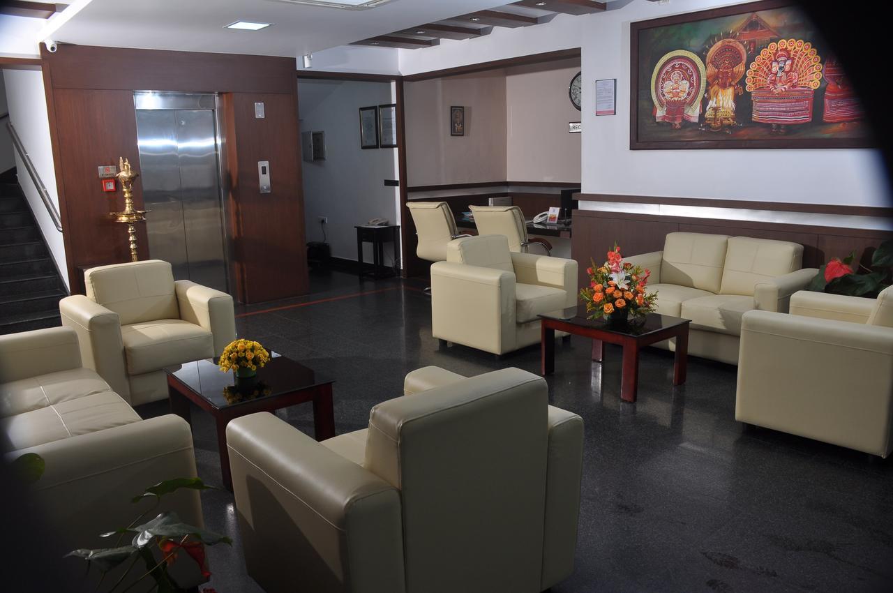 Broad Bean Hotel Tellicherry ภายนอก รูปภาพ