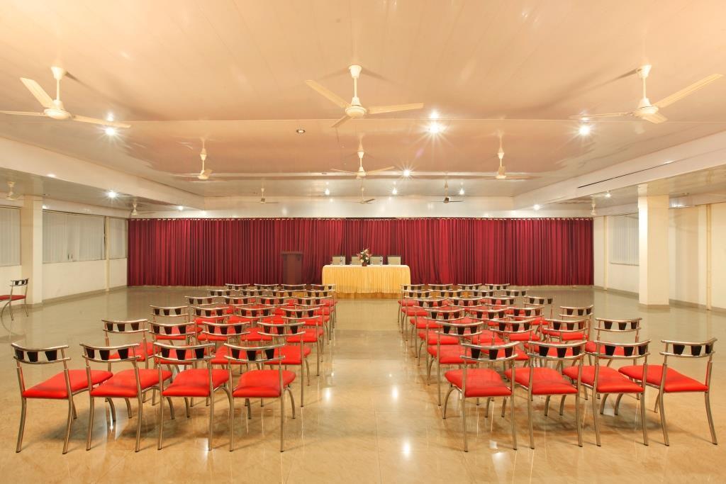 Broad Bean Hotel Tellicherry ภายนอก รูปภาพ